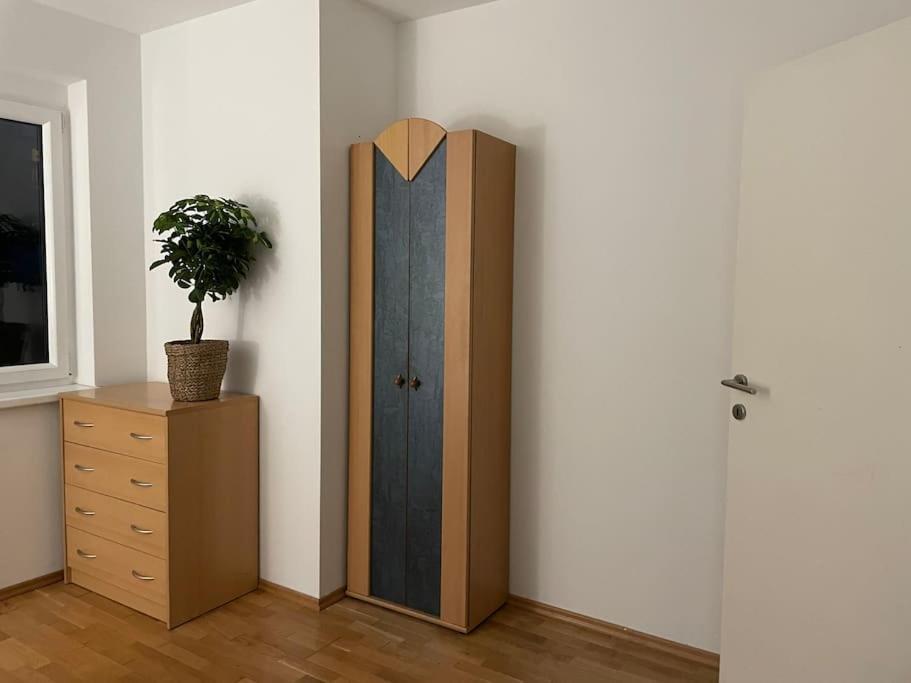 Modern And Comfortable Next To Mainstation Apartament *